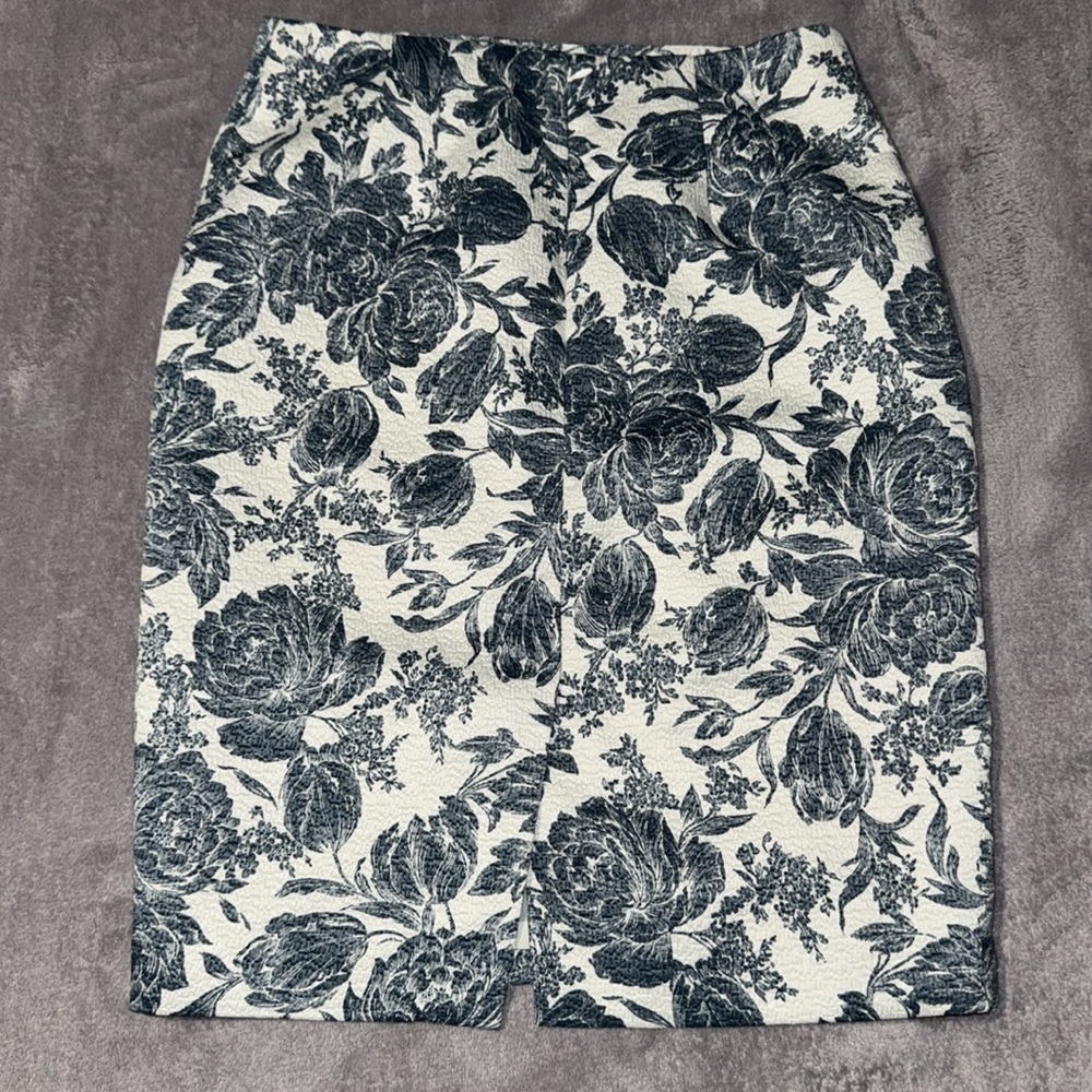 ANN TAYLOR Womens Toile‎ de Jouy Pencil Skirt Size 8 Blue White Retro Elegant - Picture 2 of 7